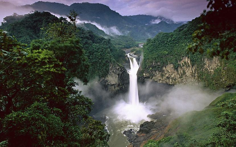 Amazones lietus meži Autors: vodkam 10 pārsteidzošas, cilvēku neskartas vietas uz planētas.