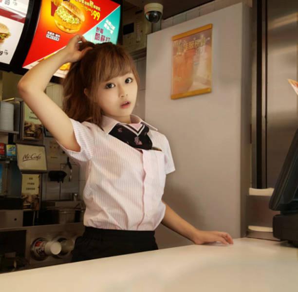 Taivānas McDonalds pārdevēja Autors: im mad cuz u bad Tikmēr citviet pasaulē
