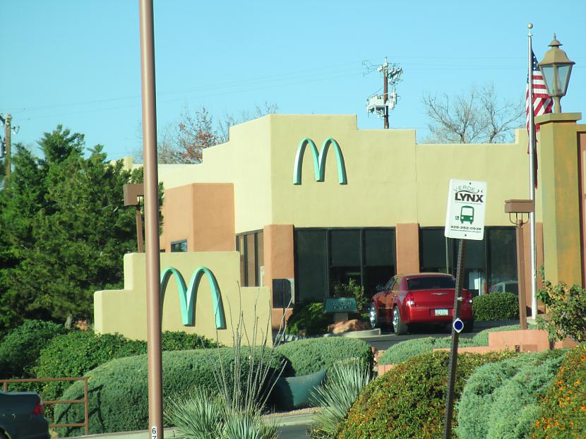 Sedonā ArizonānbspMcDonalds... Autors: ReachLv 15 fakti par McDonald's.