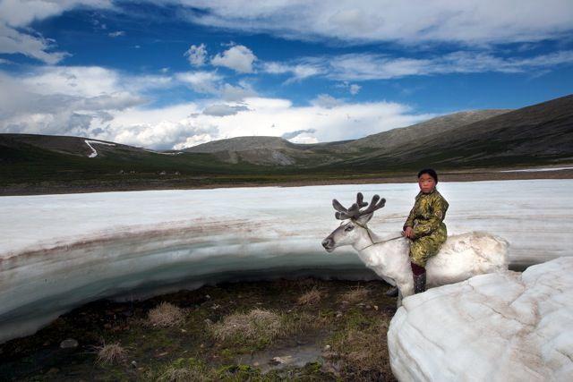 Mūsdienās gan ir... Autors: riekstkodis.lv Mirstošā Mongolijas Cilts, Pēdējie Satriecošie Foto