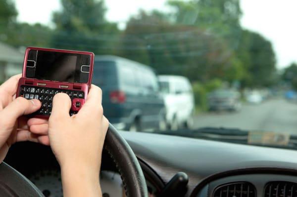 Viņas dzīve vairs nekad nebūs... Autors: Dzhemaalis 17 gadus vecā meitene lasīja SMS, vadot auto.