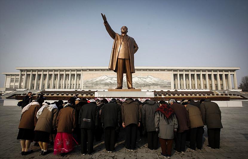 Ziemeļkorejiescaroni Namībijā... Autors: Chinook Ziemeļkorejiešu bizness. No kurienes Kims Čenuns ņem naudu izpriecām?