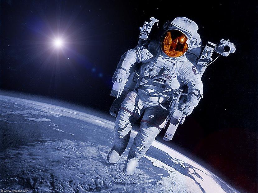 Viens astronauta tērps izmaksā... Autors: Fosilija Kosmosa fakti