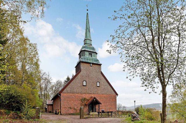 Šī zviedru baznīca izrādījās... Autors: MonaLisa. Pamesta baznīca tika pārveidota par dzīvojamo ēku.