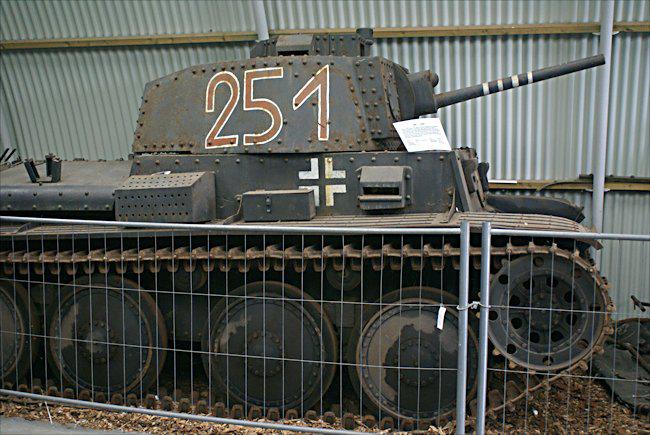 Panzer 38t  tanks atrodas kādā... Autors: DamnRiga Vācu tanki, kas pārdzīvojuši karu.