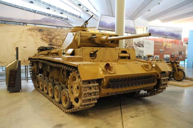 Panzer III  atrodas tanku... Autors: DamnRiga Vācu tanki, kas pārdzīvojuši karu.