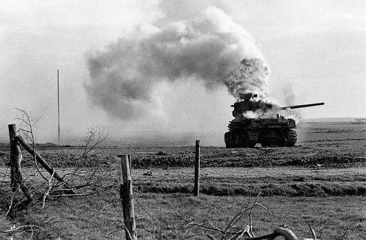 Degoscarons Sherman tanks ar... Autors: DamnRiga WWII Sašauti amerikāņu tanki