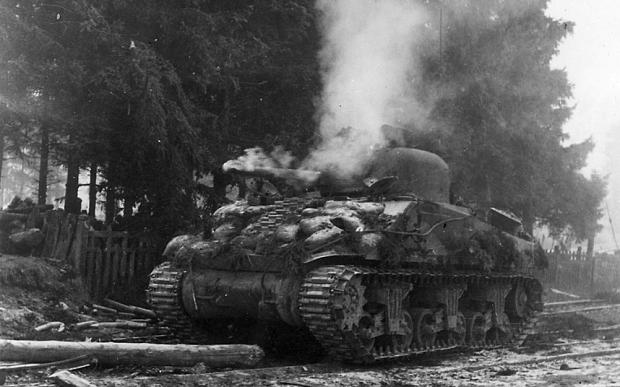 Degoscarons Sherman tanks... Autors: DamnRiga WWII Sašauti amerikāņu tanki