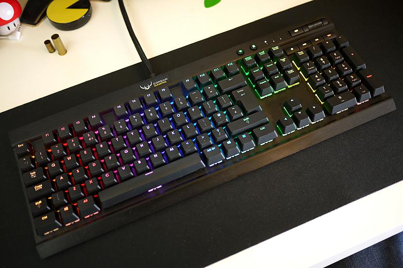 Corsair K70 RGB