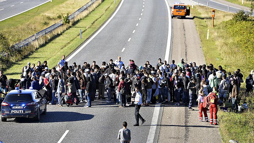 Zviedrijā atvērtā migrācijas... Autors: WhatDoesTheFoxSay Bēgļi - Eiropas pašnāvība ??