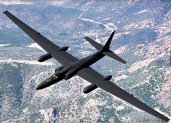 4 U2 lidmascaronīnas incidents... Autors: WhatDoesTheFoxSay 10 notikumi, kuri gandrīz izraisīja Trešo Pasaules karu.
