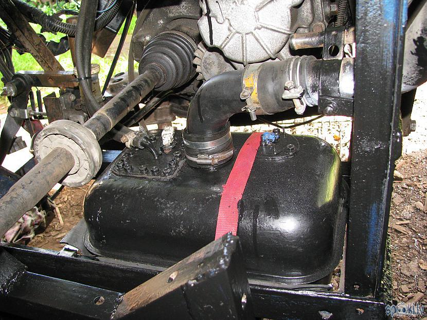 Gatavs Autors: JānisKJK Gaisa kompresors no automašīnas iekšdedzes dzinēja
