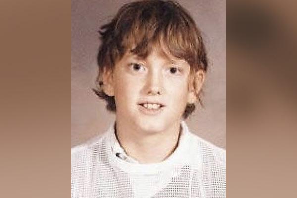 Kad Eminems bija mazs 9 gadus... Autors: Fosilija Fakti par Eminemu.