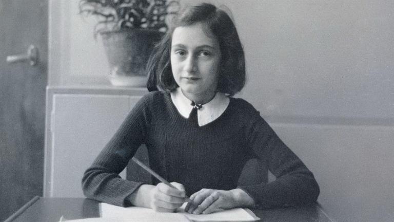 Sākumā es vēlos pastāstīt par... Autors: Paula Freimane Anne Franka - Sētas māja
