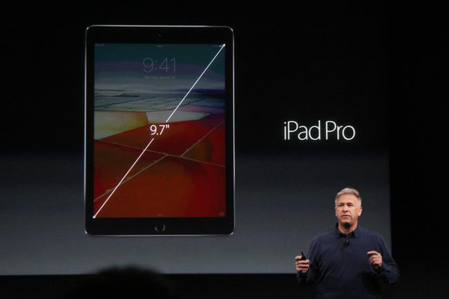  Autors: Datuvelv Jauns iPad Pro: 9.7 collu displejs un sver mazāk par 450 gramiem