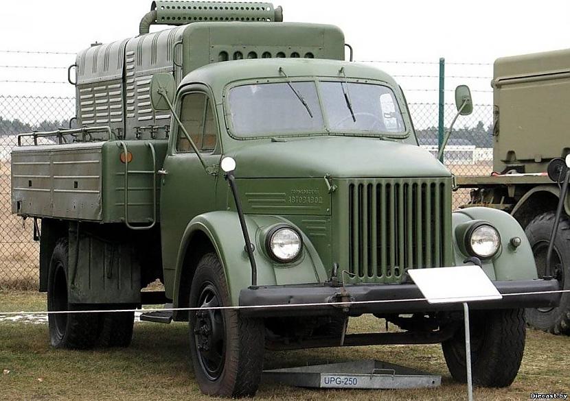 Lidmascaronīnu hidro sistēmu... Autors: Klusais vājprāts GAZ 51 GAZ 63  (1946 g. - 1975 g.) 3