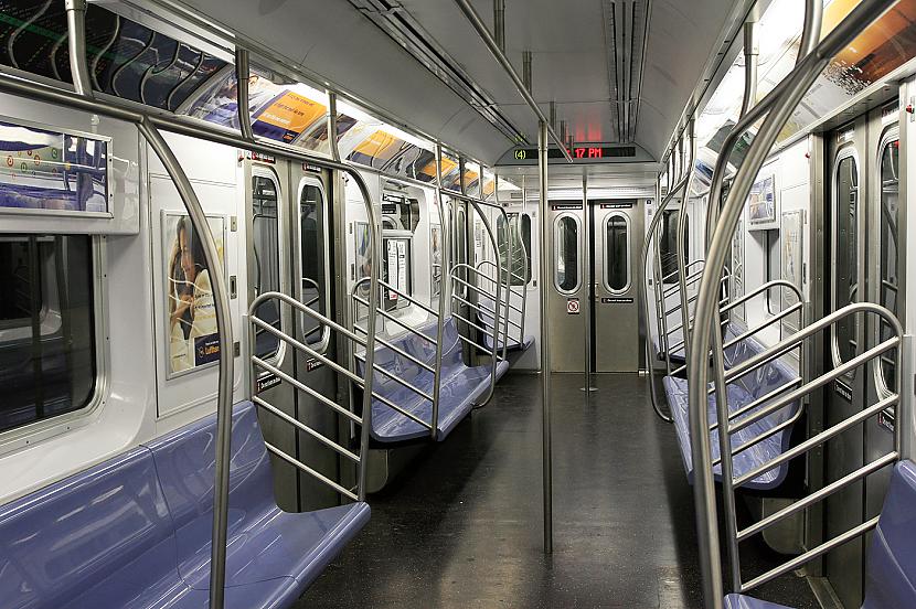 Ņujorkas metro dienā pārvadā... Autors: Fatass Johnny Random fakti 1. daļa