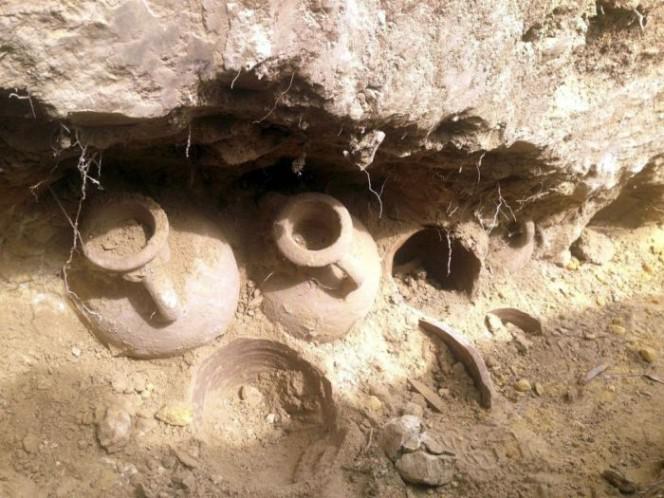 Celtnieki Spānijā uzraka... Autors: rukšukskrienam Celtnieki netīšām atrada šādus podus pazemē