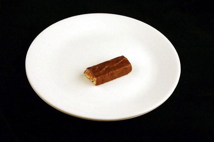 Scaronokolādes batoniņscaron... Autors: Lords Lanselots Tu nekad nebūtu iedomājies, ka tajā ir 200 kalorijas!!!