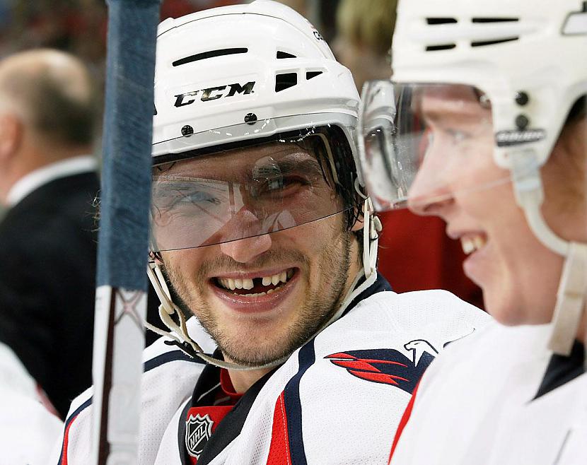  Autors: Ķazis Skaistākie hokejistu smaidi