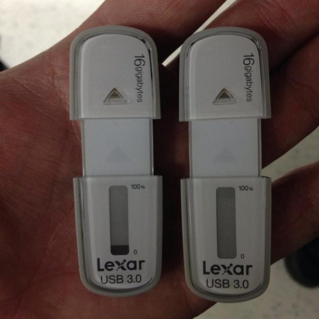 1 USB flescaronatmiņa ar... Autors: Lords Lanselots Jaunākie izgudrojumi, kurus vajag ikkatram!