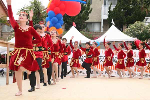 Armēnija  tautas dejasTautas... Autors: sfinksa Interesanti mācību priekšmeti pasaules skolās