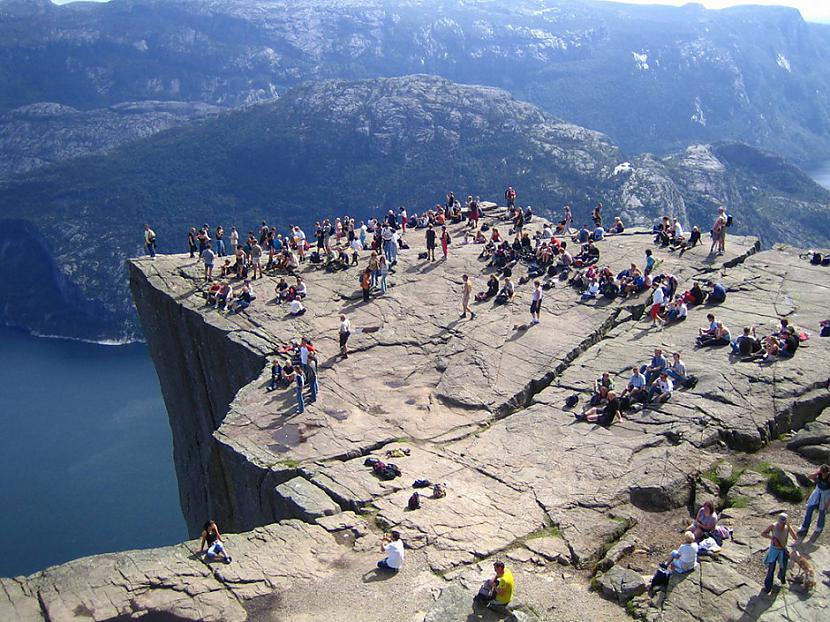 Tā ir stāva klints 604 metru... Autors: sfinksa Aizraujoši tūrisma objekti pasaulē