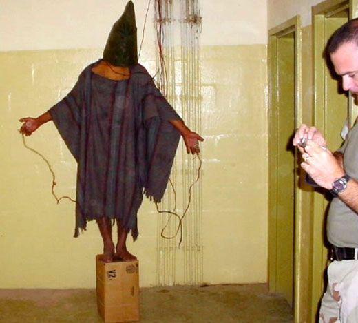 Foto no cietuma Abu Greib... Autors: Vilksss Bildes, kas neatstās tevi vienaldzīgu!