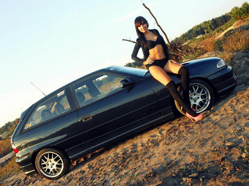 Krievu meiču vēl var mēģināt... Autors: Viens Zeks Vēl nebijis auto apskats + ar kādu auto copēt meitenes?
