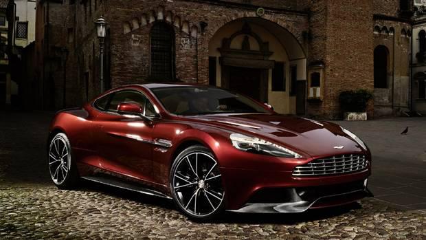 ASTON MARTIN VANQUISH Autors: BlackBetty88 10 luksusa automobiļi, kurus, iespējams, nekad nespēsi atļauties!