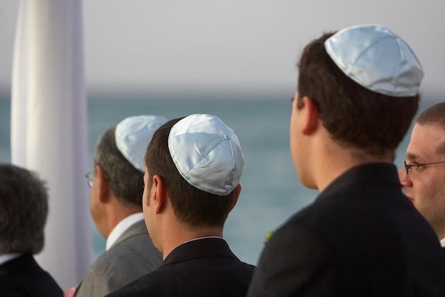 Viņi visi velkā tās cepures... Autors: ervins4000 10 novērojumi par ebrejiem. ŠOKĒJOŠI!!
