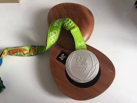  Autors: matilde Sportists noziedojis savu Rio olimpisko spēļu medaļu bērna cīņai ar vēzi
