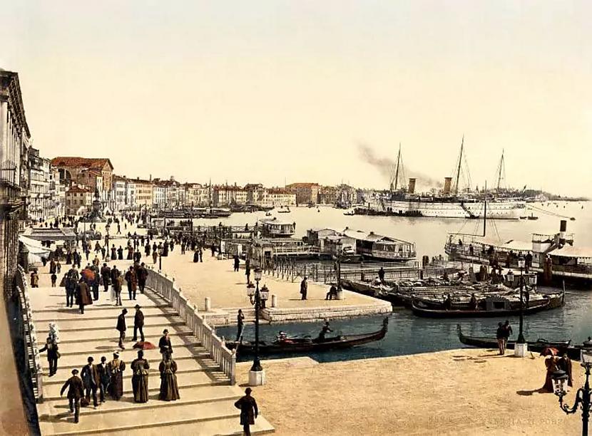 Venēcijas osta Autors: Lestets Venēcija - vēl tūristu nesabojāta