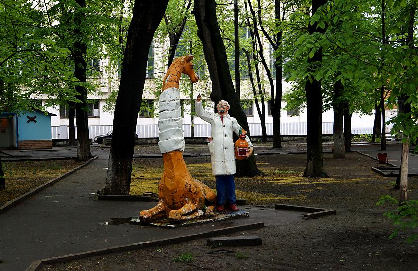 Tā pat parkā atrodas arī... Autors: Pēteris Vēciņš Kaukāza valdniece Vladikaukāza.
