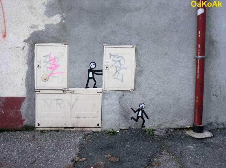  Autors: Fosilija Bildes, kurās vandālisms liek pasmaidīt