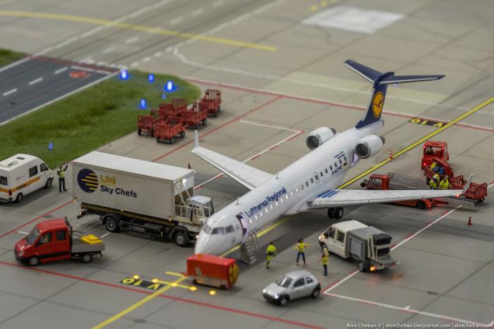  Autors: Jangbi Lidostas spēļu modelis Miniatur Wunderland