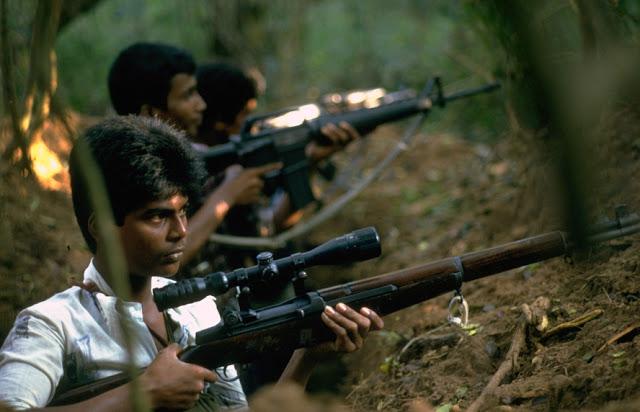 Tamil Guerrillas cīnās... Autors: Ciema Sensejs Pirms 30 gadiem: Ieskats 1986. gadā