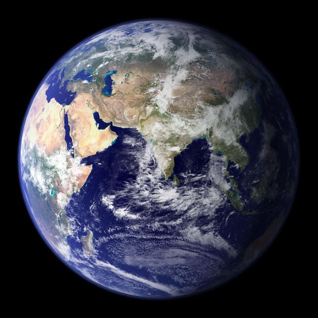Scaronī ir planēta Zeme Tu tur... Autors: matilde Mūsu planēta salīdzinājumā ar daudz ko citu