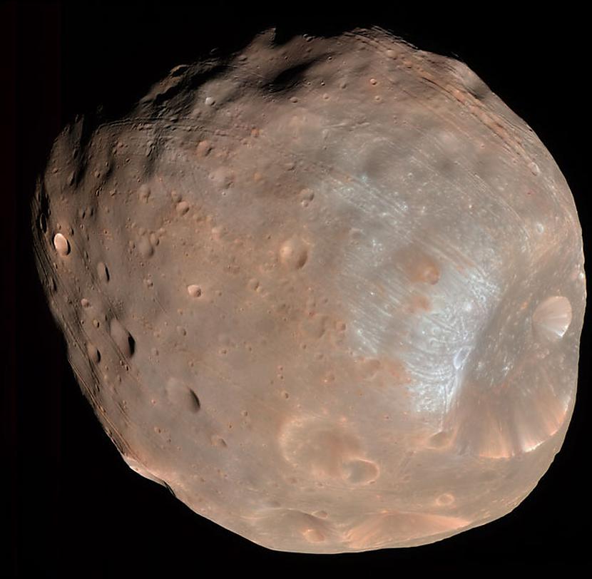 Marsa pavadonis  Foboss... Autors: Fosilija Marss fotogrāfijās - šī planēta ir skaistāka kā domāji!
