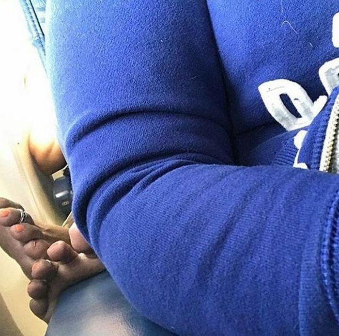 Autors: MrSmith7771 Kā uzvedas pasažieri lidmašīnās.