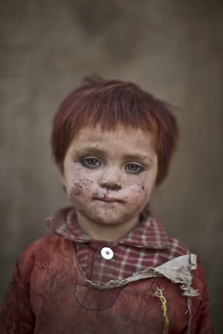 Pakistāniescaronu bērns Autors: 100 A 35 emocionālas planētas iedzīvotāju bildes. Cilvēki ir tik dažādi