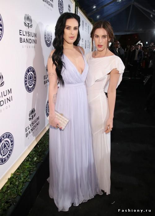 Rumer and Scout Willis Autors: 100 A Charity gala evening '' The Art of Elysium ''