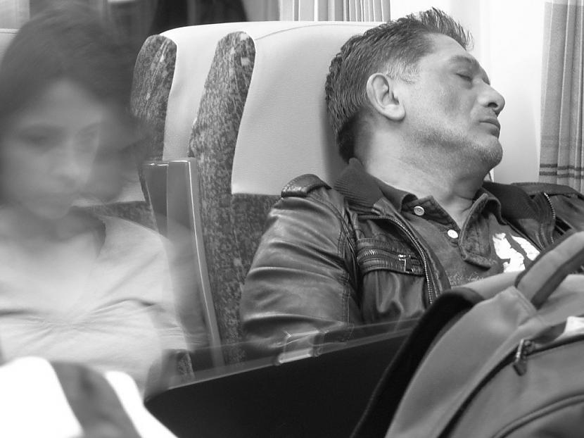 Pat tad kad tu guli vai arī... Autors: Fosilija Kā būt kaitinošam lidojuma laikā?