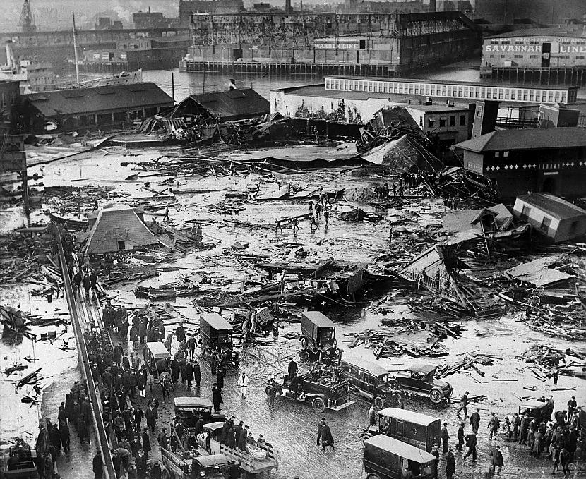 1919gada 15janvāra pēcpusdienā... Autors: Testu vecis Lipīgā traģēdija: Bostonas melases sīrupa plūdi 1919. gadā