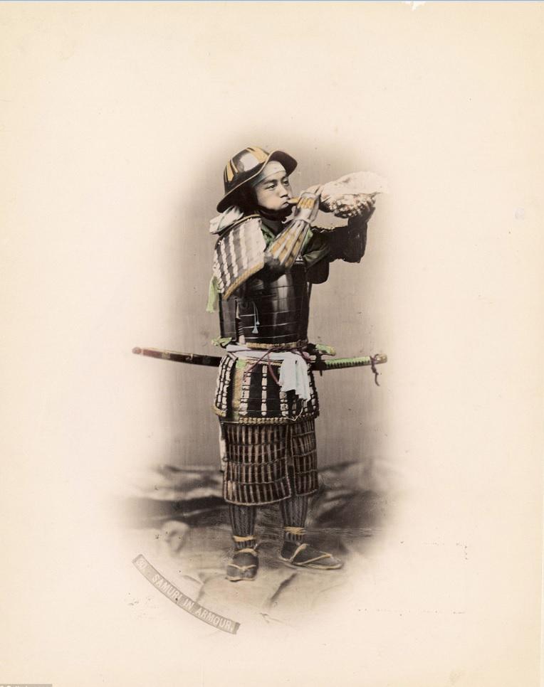 Japāņu samurajs tradicionālajā... Autors: matilde «Dzīvo ar zobenu, mirsti no zobena!» Japāņu samuraji, kas nodūra sevi līdz nāvei