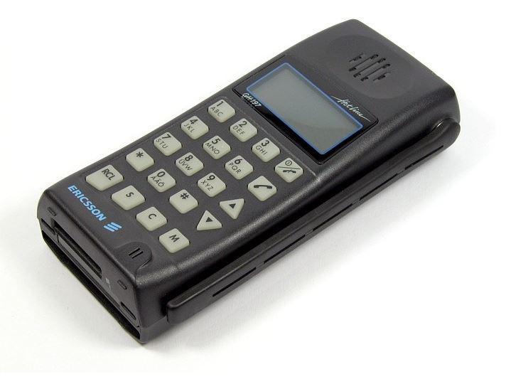 Ericsson GH197Iznācis 1993g... Autors: Lestets Ja tu esi lietojis šo telefonu, tad drīz mirsi