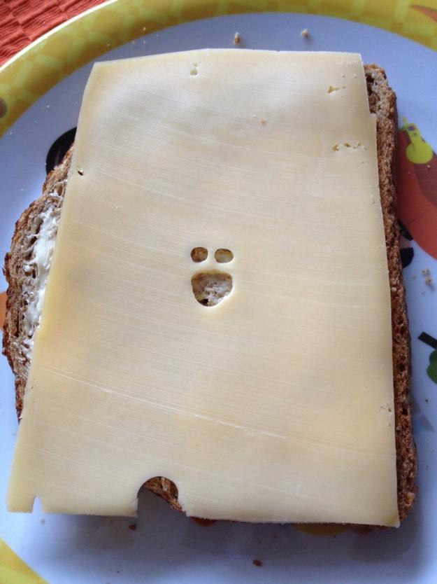 Scaronis siers kurs mīl visus... Autors: Syder 17 ēdieni, kuri salauzīs tavu sirdi