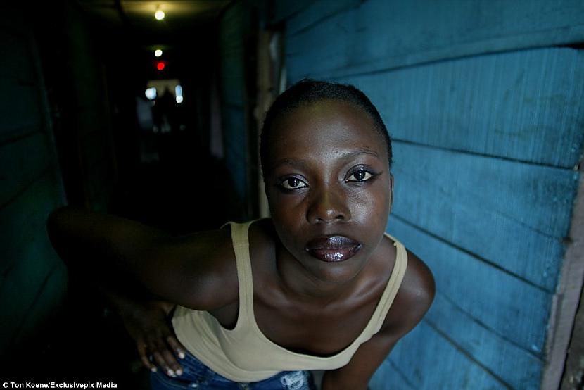 Scaronīm sievietēm ir vienalga... Autors: matilde Bailes, prostitūcija un AIDS Nigērijas lielākajā bordelī