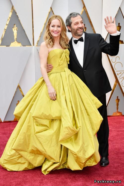 Leslie Mann and Judd Apatow Autors: 100 A 89th Academy Awards Oscars! #1