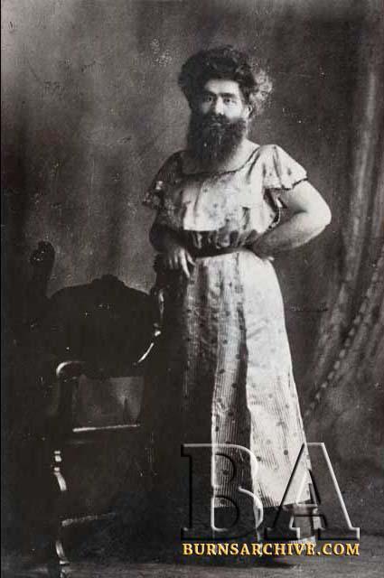 laquoSieviete ar bārduraquo ... Autors: Svētdiena Amerikāņu cirka «slavenākie» frīki 19. gadsimtā